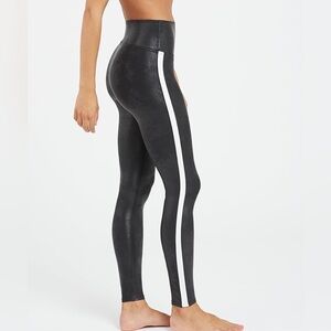🩷Spanx Shine Legging